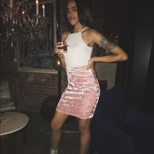 Cute velvet skirt🌸